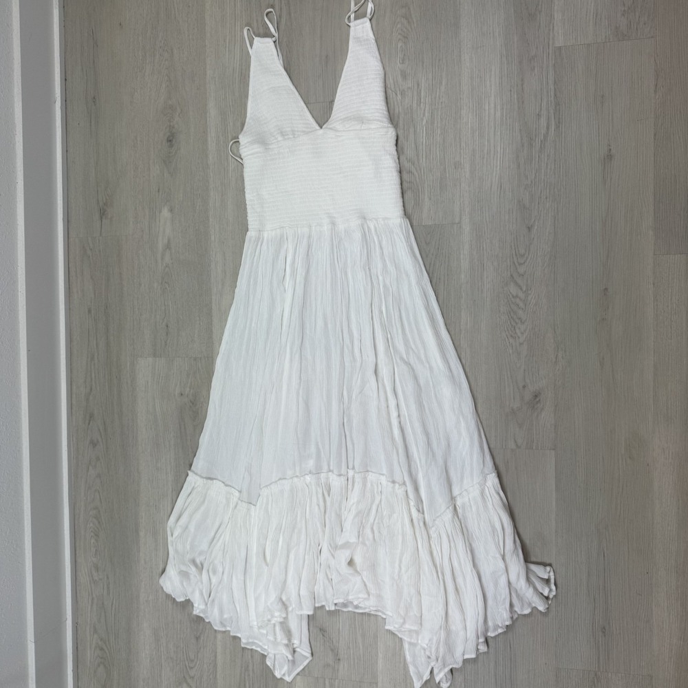 Free People Fun In The Sun Maxi Dress Size Medium White Smocked Tiered - Picture 5 of 7